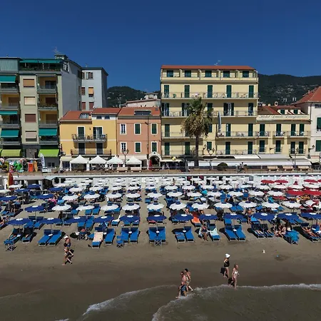 Fronte Mare Ideale Alassio